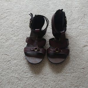 3 for 10) Nordstrom leather gladiators sandals Y4